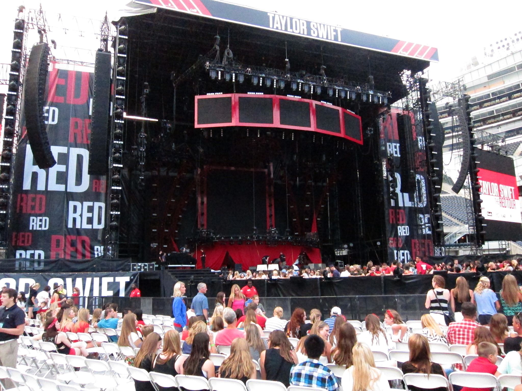 REDTour03